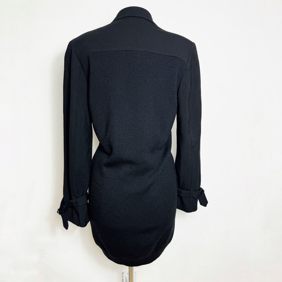 Dries Van Noten 100% wool tailored black blazer with longer contrast back panel - Picture 4 of 13